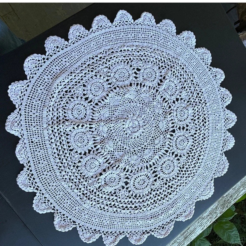 Vintage Handmad Light Pink Crochet Round Doily Table Topper Lace 27 Inch